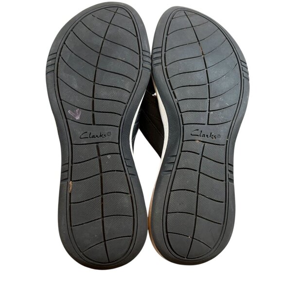 Clarks Cloudsteppers Breeze Sea Thong Sandals - Picture 9 of 10